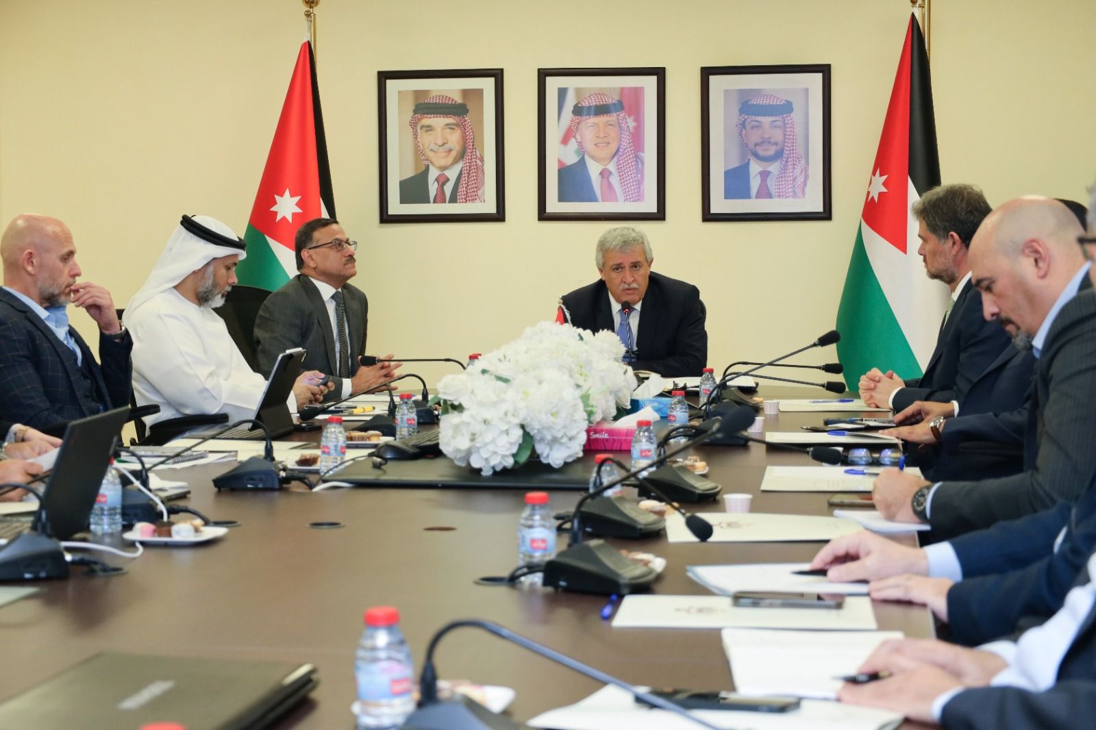 كناكريه: مشروع القطار الخفيف فرصة استثمارية تعزز النقل كمحرك اقتصادي وتنموي